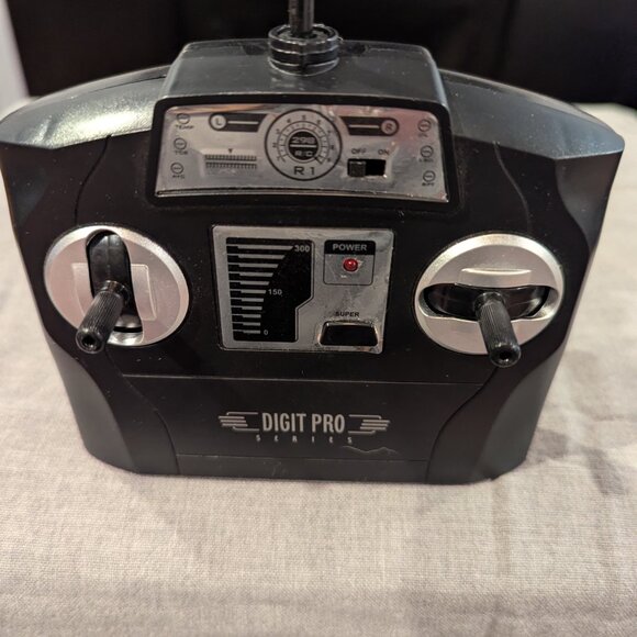 Ford Shelby GT 500 Remote Control Car with Charger - Picture 10 of 11